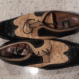 Used men lace up shoes